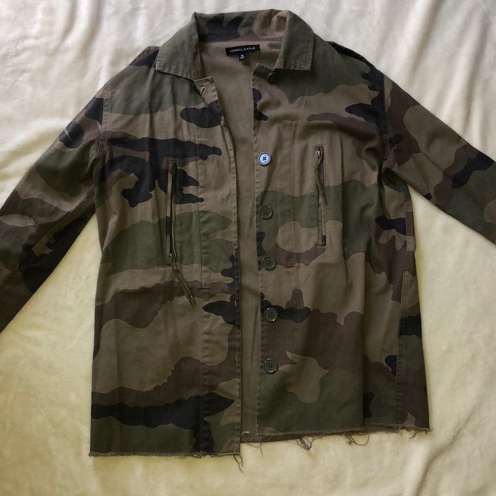 Kendall & Kylie (M) Camo Jacket
